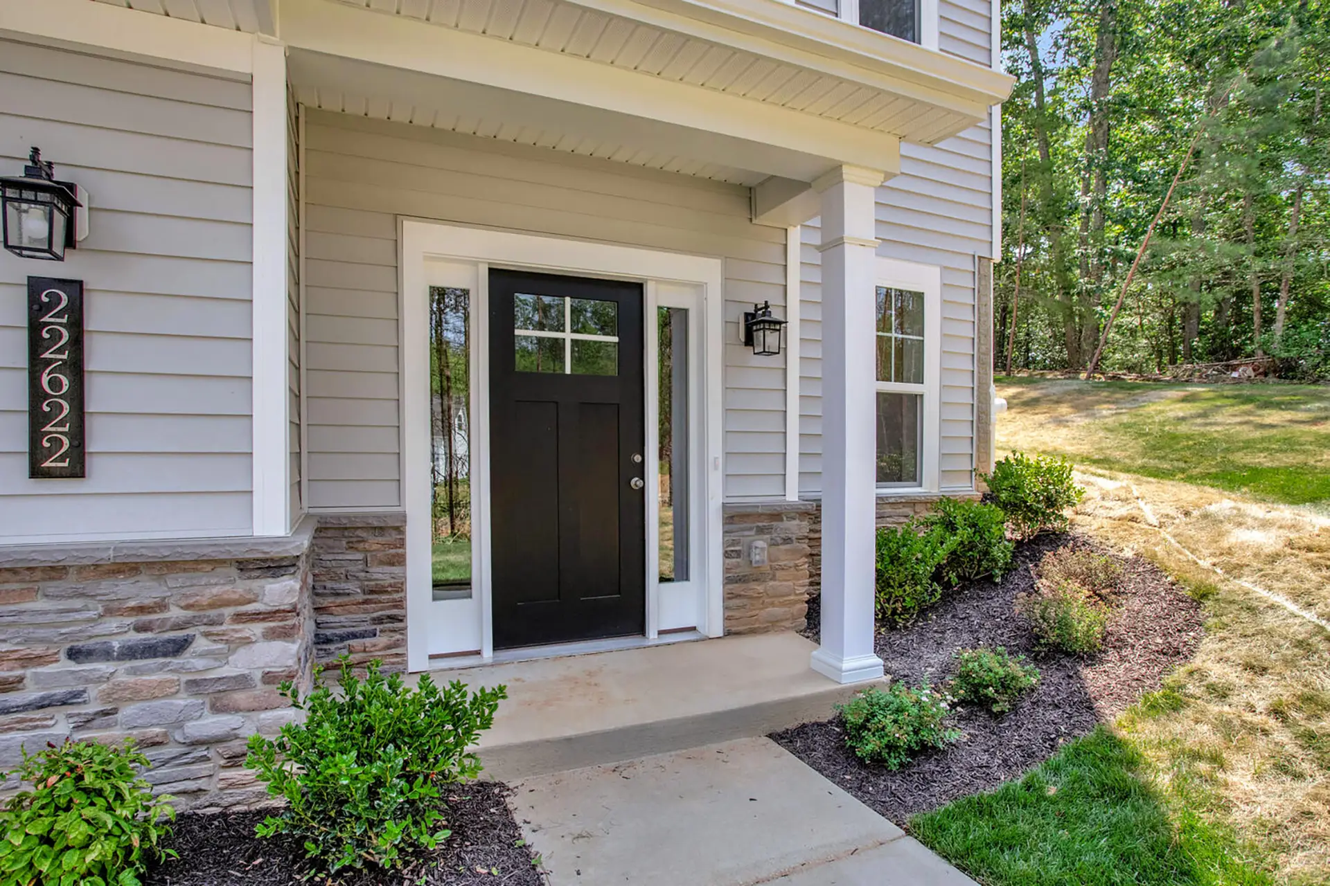 Seneca View Exterior