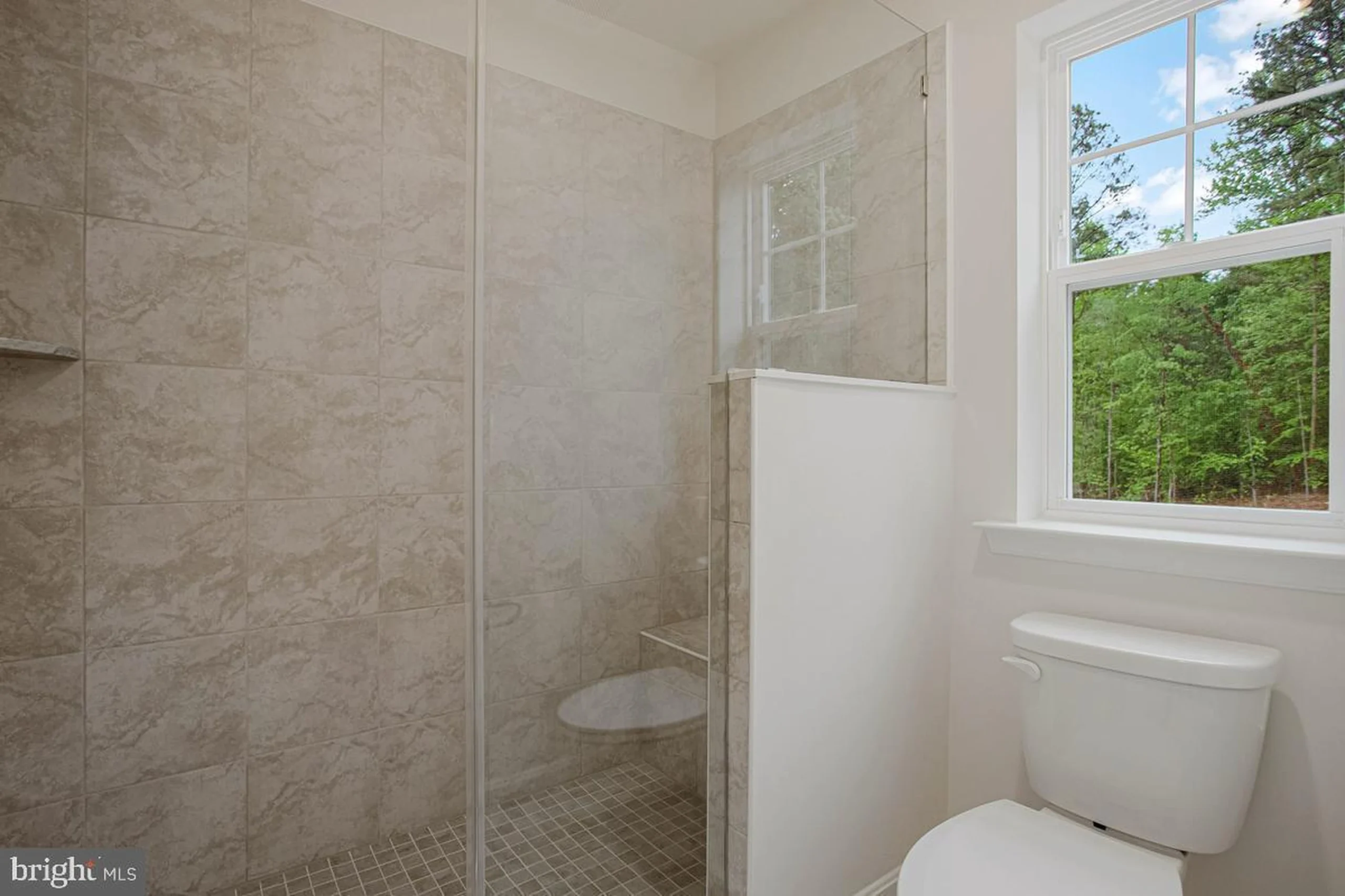 101 Kinsey Drive - Primary Bathroom