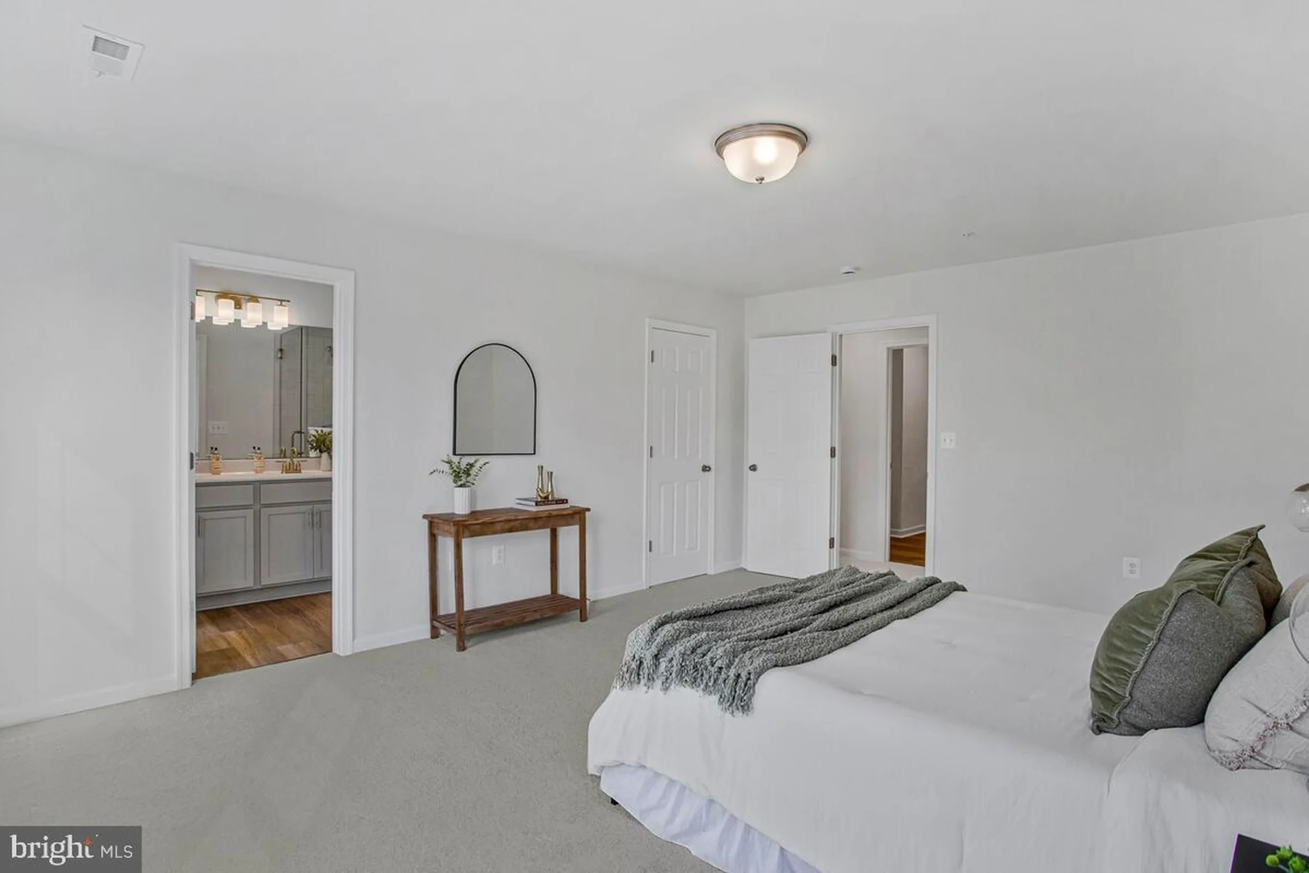 103 Worcester Road - Primary Bedroom