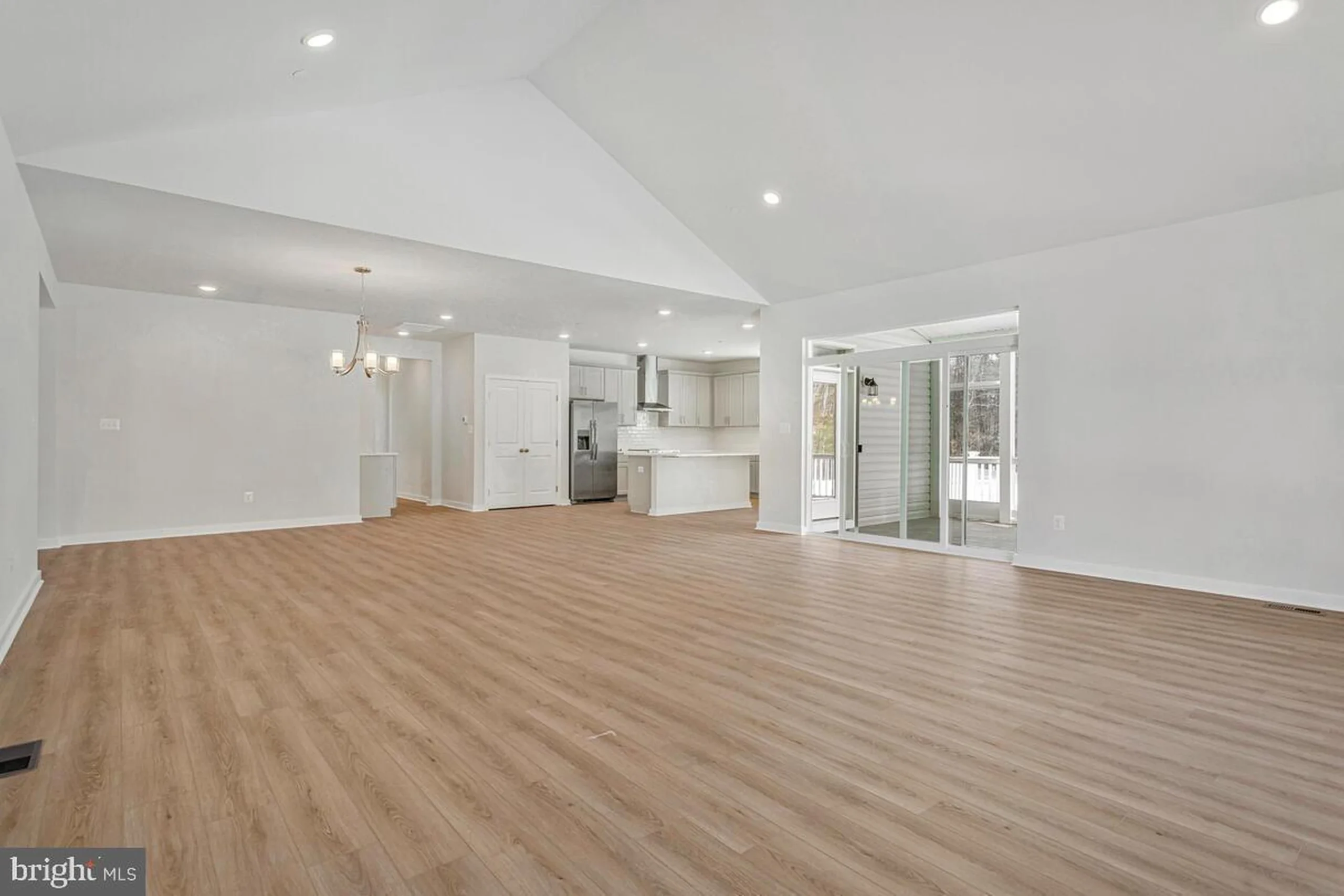 313 Columbia Lane - Living Area