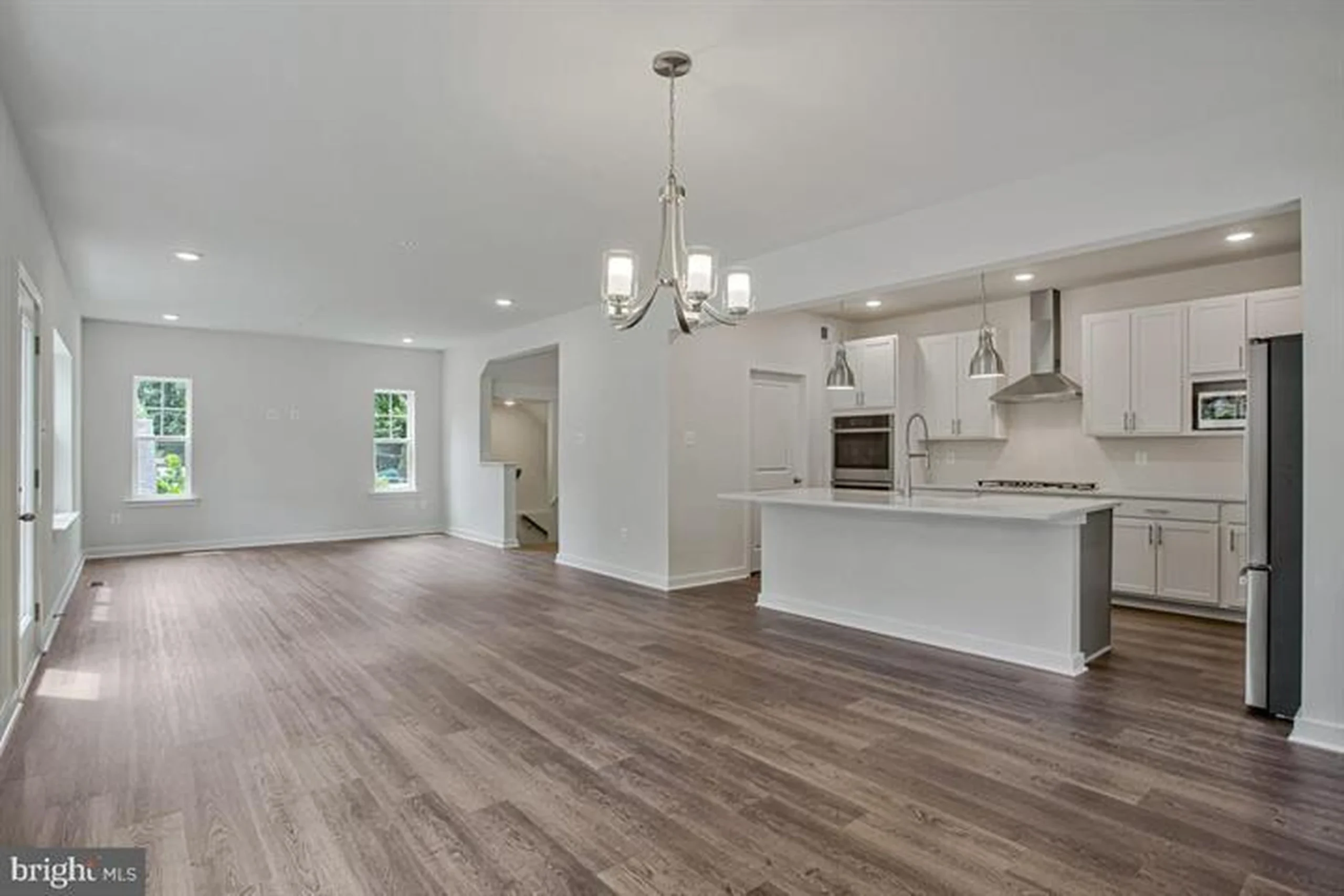 721 Nollmeyer Road - Main Level